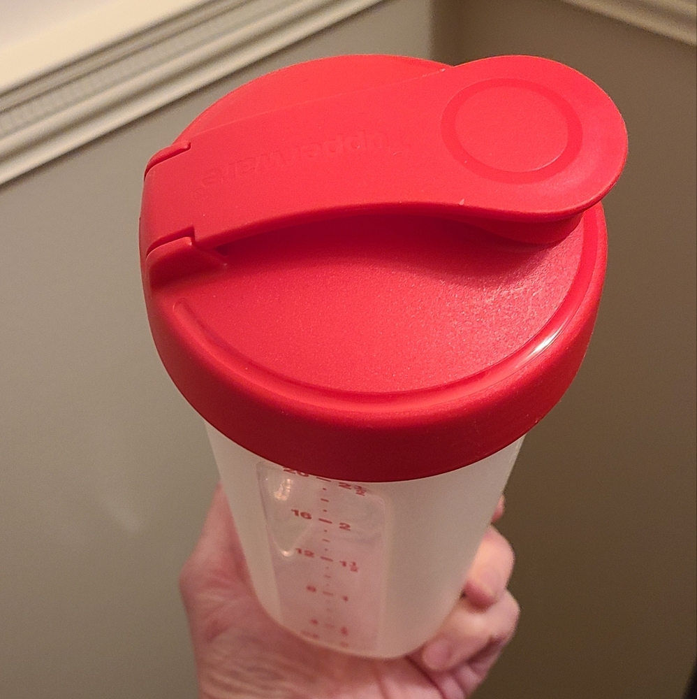 Tupperware All-In-One Shake - Picture 4 of 8